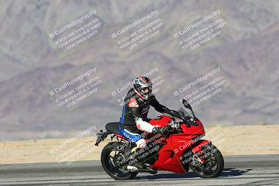 media/Dec-01-2025-Moto Forza (Mon) [[2daa91e15f]]/2-Intermediate Group/Session 4 Turn 9/